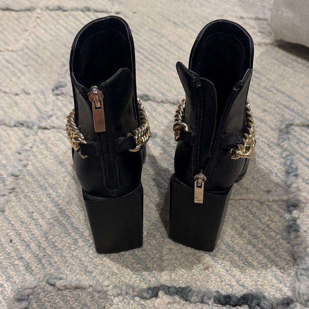 Steve Madden Black Heeled Boots with Gold Chain